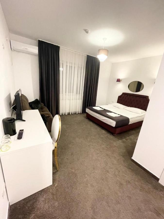 Cochet Boutique Hotel Târgu Jiu Eksteriør billede