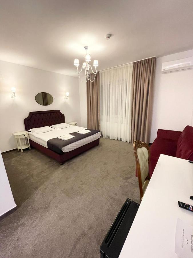 Cochet Boutique Hotel Târgu Jiu Eksteriør billede