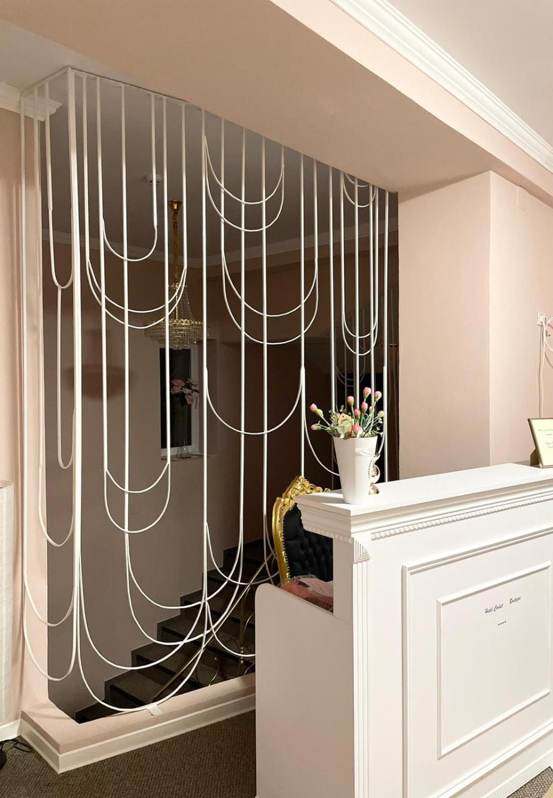 Cochet Boutique Hotel Târgu Jiu Eksteriør billede