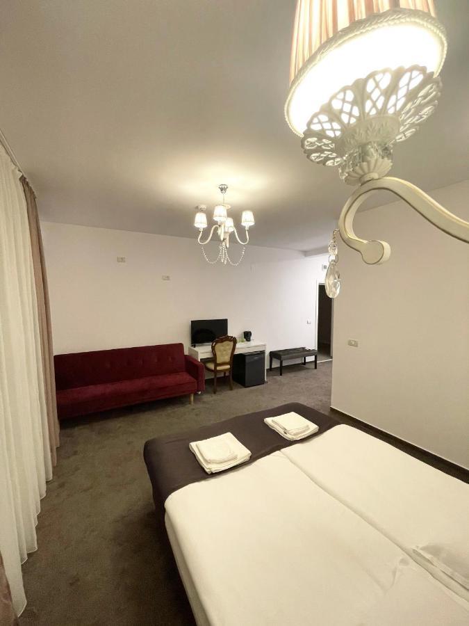 Cochet Boutique Hotel Târgu Jiu Eksteriør billede