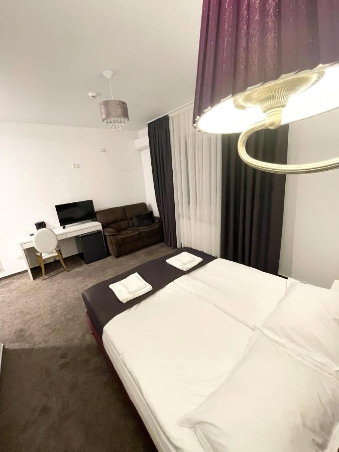 Cochet Boutique Hotel Târgu Jiu Eksteriør billede