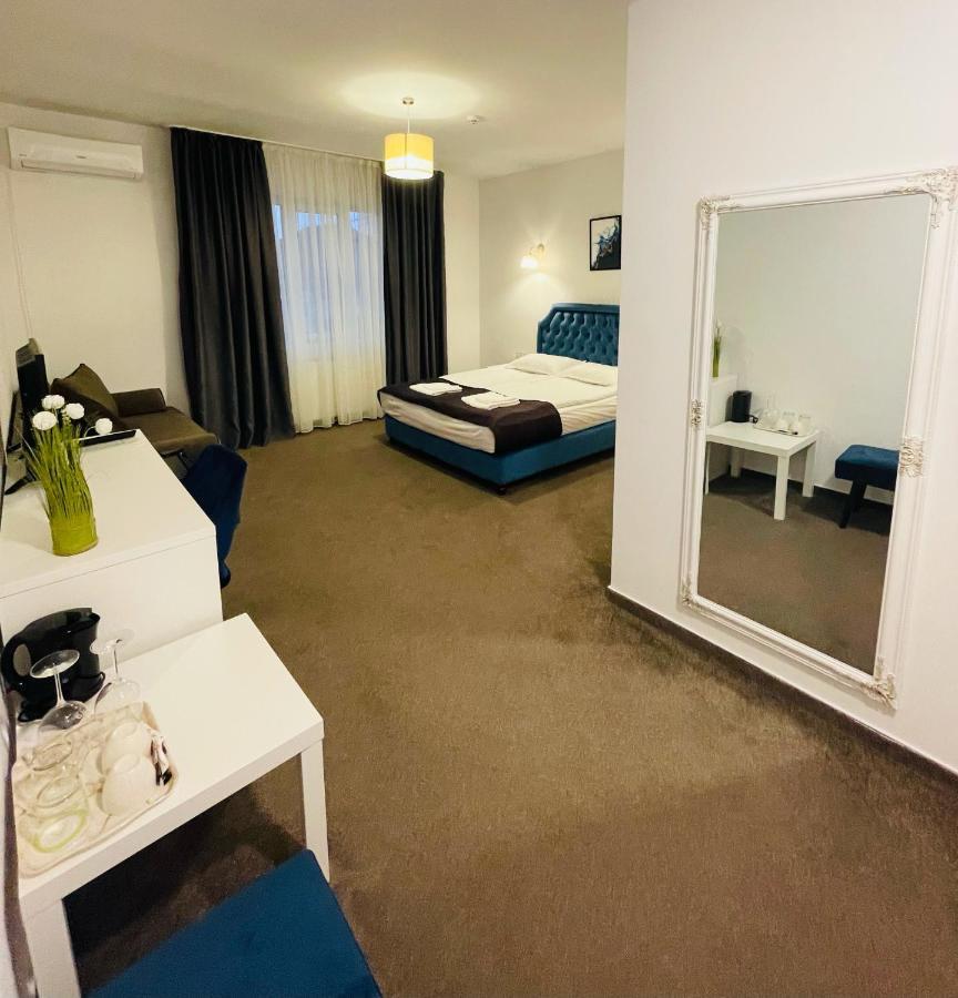 Cochet Boutique Hotel Târgu Jiu Eksteriør billede