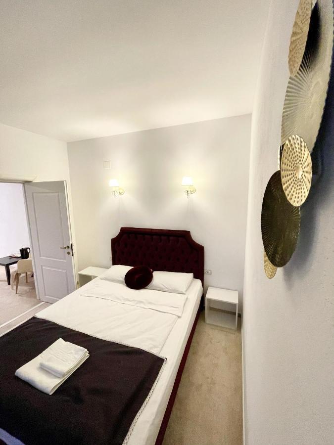 Cochet Boutique Hotel Târgu Jiu Eksteriør billede