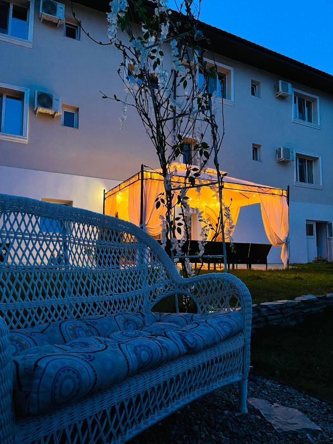 Cochet Boutique Hotel Târgu Jiu Eksteriør billede